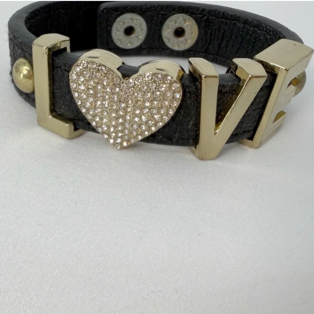 BCBG black pebbled